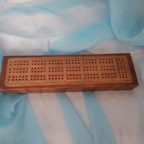 Antique count metal - count,