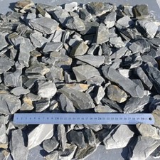 900kg JUMBO BULK BAG OF SLATE CHIPPINGS  - 60mm NATURAL GREY WELSH SLATE