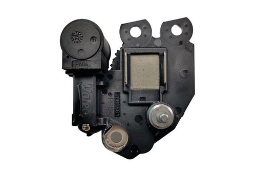 Alternator voltage regulator