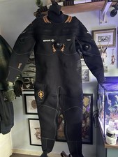 Beuchat Iceberg Pro Dry Neoprene Scuba Diving Suit