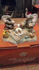 Tuskers "Ele's Picnic Party" Figurine Dipicting Two Elephants At A Picnic