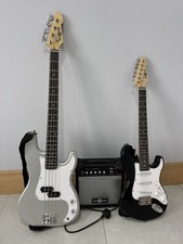 Electric 2  Guitar and Amp LA by Gear4music – Complete Beginner Pack 