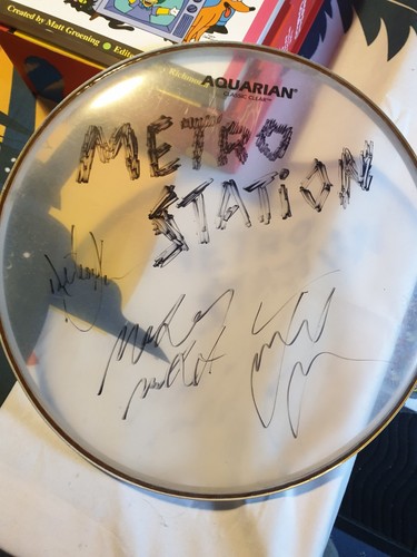 Lot signed metro station - x2,
