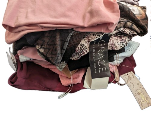 Women mixed clothing bundle - women's,