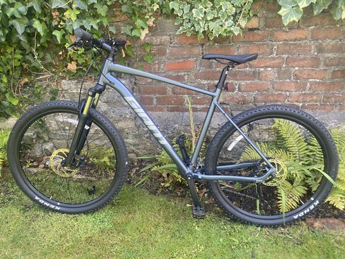 Men mountain bike giant - men’s,