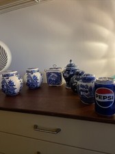 6 Small Ginger Jars / Tea