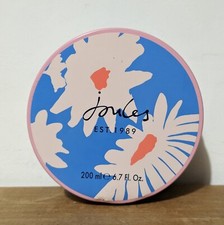 Joules Floral Wreath Body