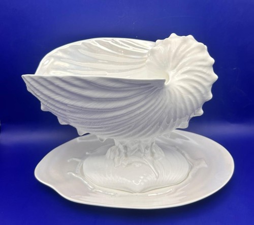 Wedgwood nautilius lustre - nautilius,