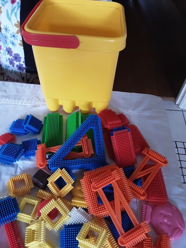 Yellow bucket stickle - yellow, 52