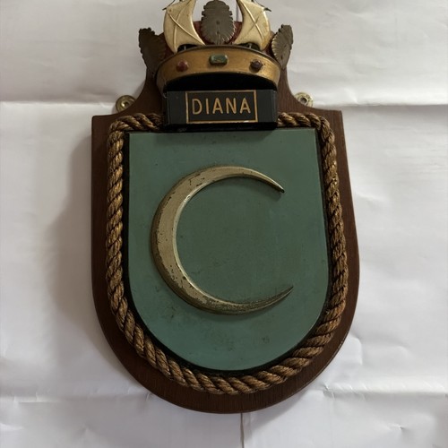 Hms diana ship - diana, crest