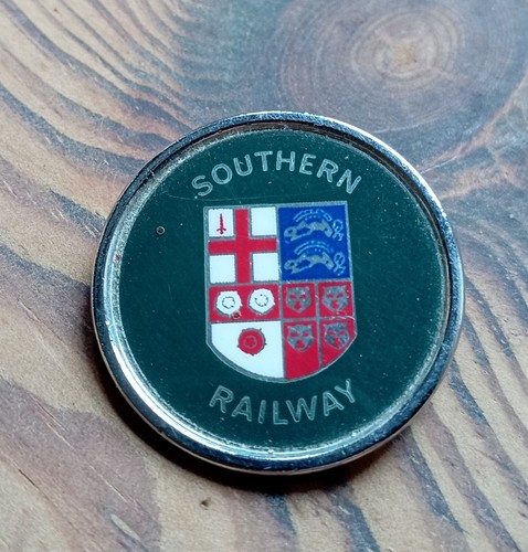 Southern railway badge - southern,