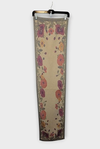 Ekeland woven table - table, runner