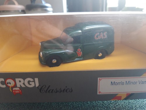 Corgi classics green morris - classics,