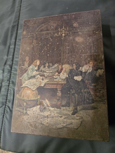 1935 biscuit tin made - biscuit,