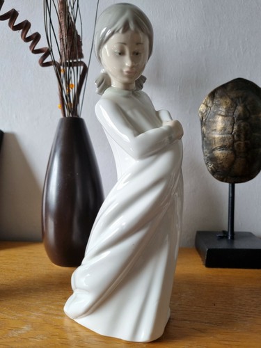 Zaphir lladro girl - zaphir,