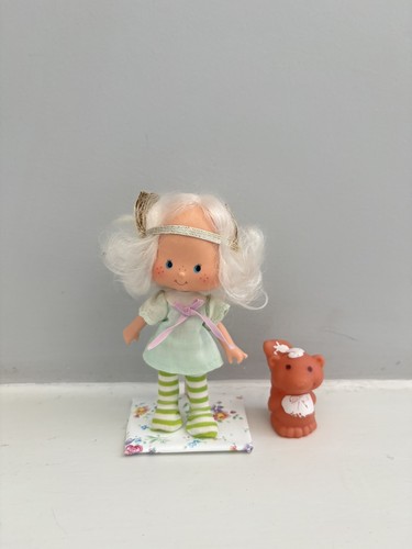 Vintage strawberry shortcake - vintage,
