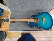 YAMAHA APX700 Acoustic