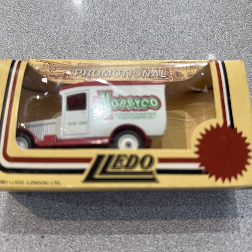Lledo chevrolet van - lledo,