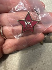 pennine foxhounds pin badge 2007 brand new in bag. 