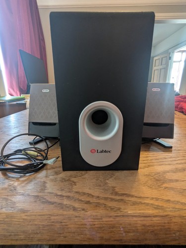 Labtec multimedia speaker - labtec,