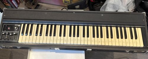 Roland in travel case - roland, 20