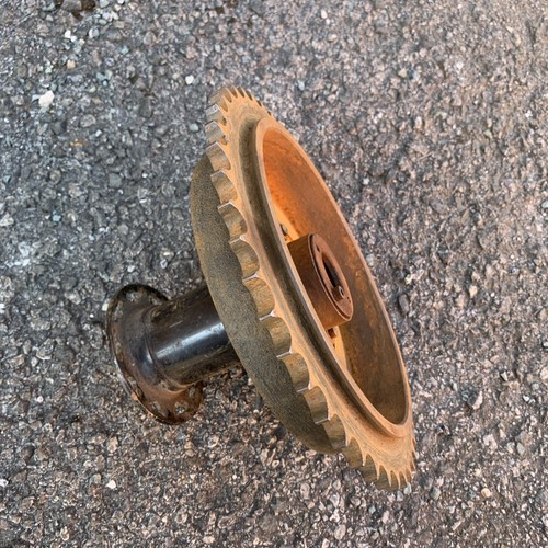 Triumph 650 500 rear - 650, bolt