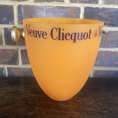 Veuve clicquot orange - veuve,