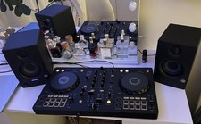 Pioneer DJ DDJ-FLX4 And Presonus Eris Studio Monitors Speakers Bundle (RRP £400)