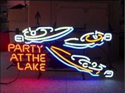 Party the lake speed boats - at,