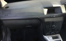 ASTRA H Mk5 fitting 3D Carbon Fibre effect dash kit + front strip  (2004–2010)