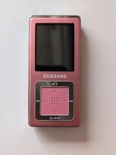 Samsung YP-Z5 MP3 Player 2GB In Pink.  (bundle)