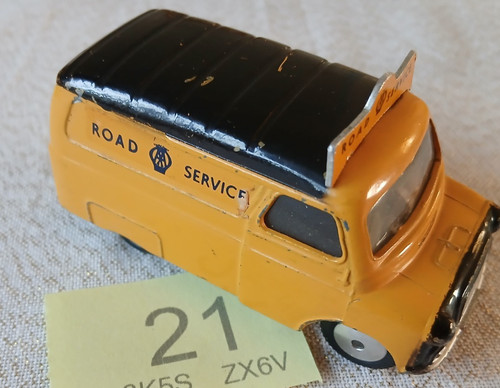 Corgi toys 408 - corgi, bedford