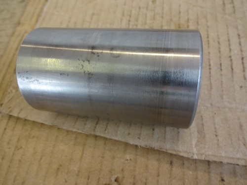 Milling machine running sleeve