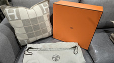 Hermes Avalon III pillow coco