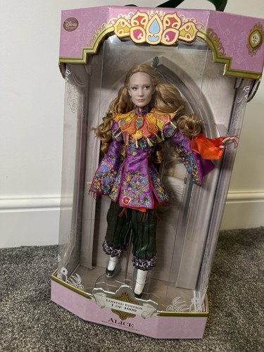 Disney alice wonderland - alice, in