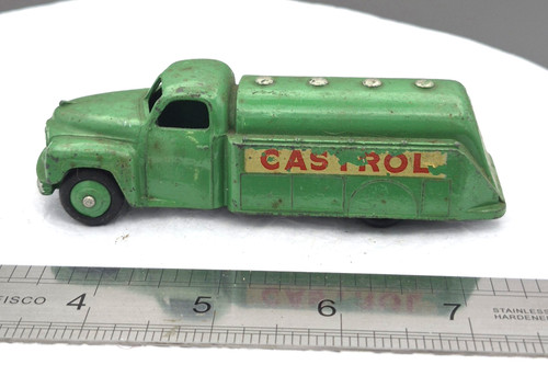 Vintage meccano dinky toys - meccano,