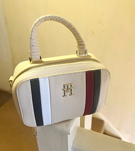 Tommy hilfiger small faux - tommy,