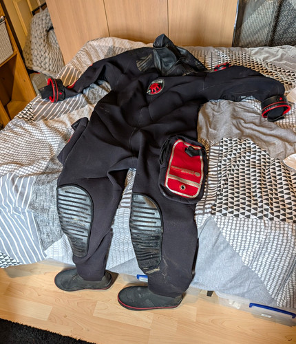 Northern diver dive master - northern,