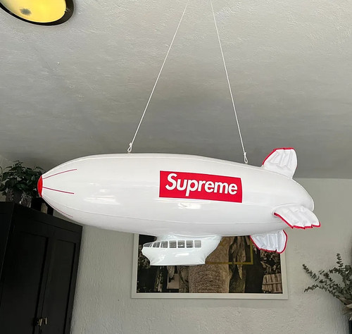 Supreme inflatable blimp fw17 - supreme,