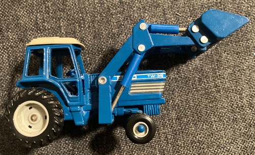 Vintage ertl ford 35 farm - ford, tw-35