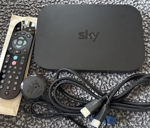 Sky mini box em150 multiroom - sky, q
