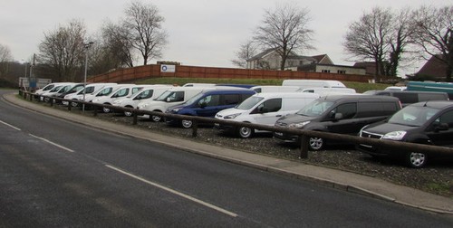 Photo 6x4 row vans for - of, sale