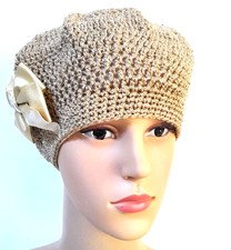 CROCHET BERET CLOCHE HAT 1920s VINTAGE STYLE LADIES 1 SIZE GOLD SHIMMER HANDMADE