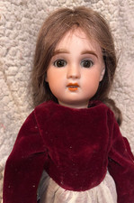 Very Pretty Antique Premiere