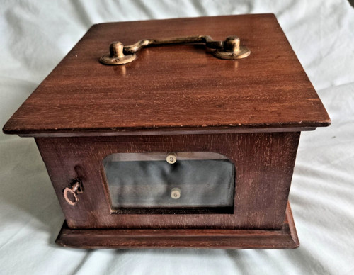 Small collector cabinet - small, collector's