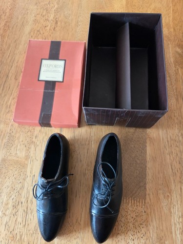 Oxfords shoe paperweight