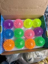 Flashing LED Light Up Spikey Balls Bouncy Ball Boys Girls Sensory Toy 6.5CM