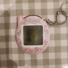 Tamagotchi Bandai Wiz 2004 V3 Pink With Ribbons Working Good Condition