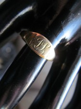 Beautiful hallmarked 18ct