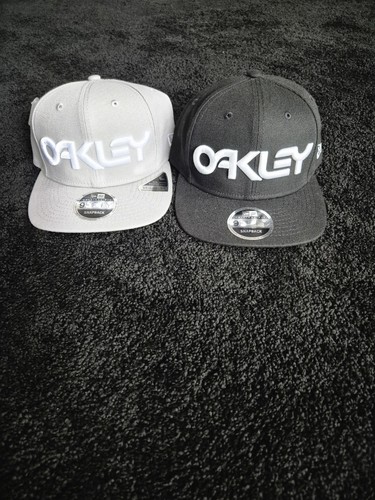 Oakley caps bundle designer - oakley,